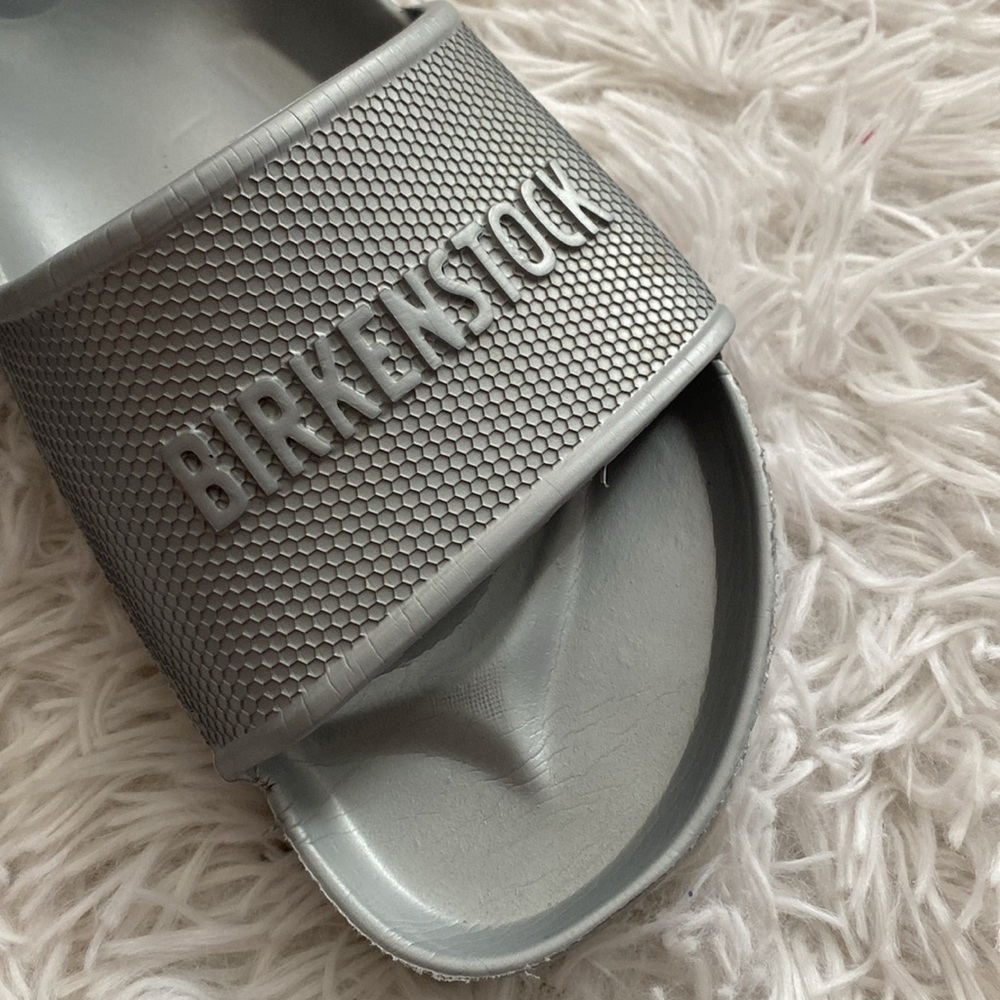 Birkenstock silver slip on’s sz 38 - Picture 2 of 9